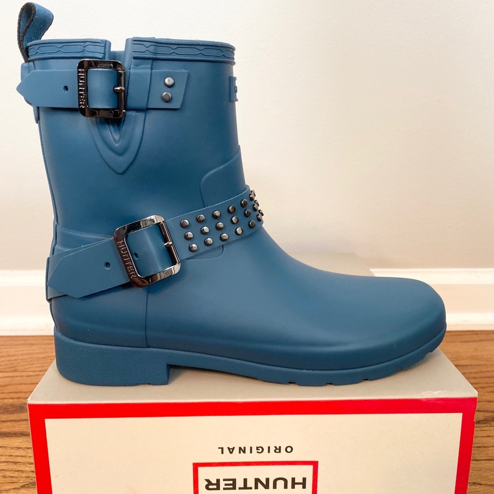 HP! ✨Hunter Refined Stud Biker Boot ☂️